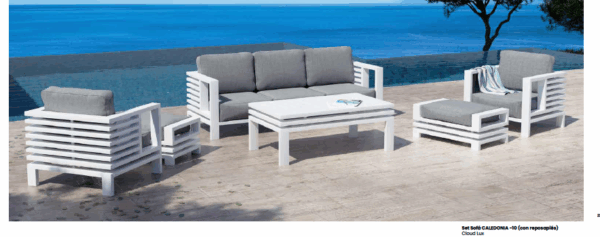 CALEDONIA SOFA